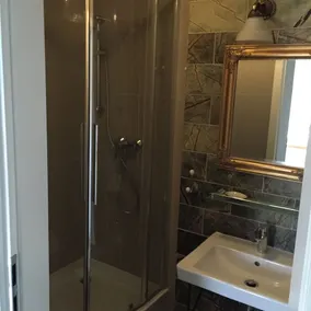Villa Italiana pokoje z prywatnymi łazienkami & Odnowa Biologiczna - Bathroom