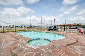 Lackland Gateway Inn - Pool