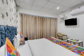 Fabhotel 18 - Room
