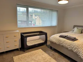 Willow House Sleeps 4 Family Travel Seaside Stay - Habitación
