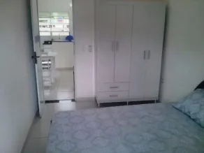Estúdio em maresias com ar condicionado e piscina - Room