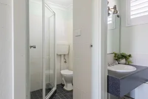 Panorama Bathurst - Bathroom