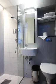Comfort Hotel City - Bad