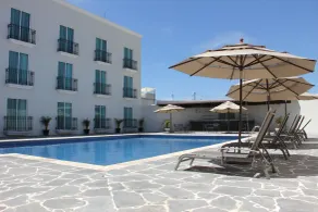 Hotel Osalle Inn - Piscina