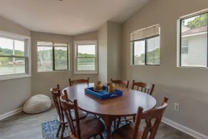 Lakefront Versailles Vacation Rental w/ Dock! - Interiør