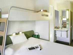 Ibis Budget Salzburg Airport - Self-Check-In - Chambre