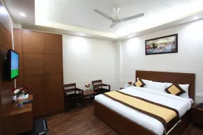 Hotel HC Grand near Indraprastha Apollo Hospital - Chambre
