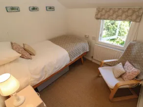 6 Bellair Road - Zimmer