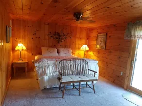 Spacious 8bd 7ba Log Home on Beltzville Lake in Southern Poconos - No Prom - Rum