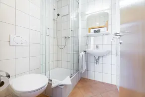 Airport Hotel - Badezimmer