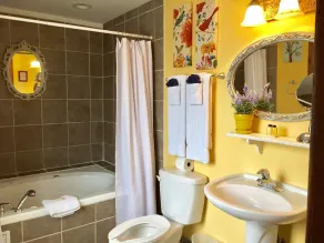 Inn 31 and Nordic Spa - Badezimmer