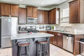 Family Home w/ Pool Access: 5 Mi to Downtown Buda! - Interiör