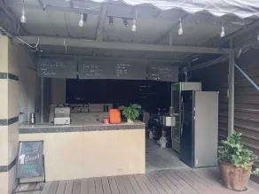 Townhouse Oak Vera Hotel Near Clark International Airport - Reception