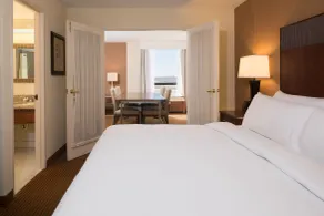 Doubletree by Hilton Philadelphia Airport - Room