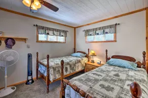 Waterfront Home on Lake George w/ Boat Dock! - Innvendig