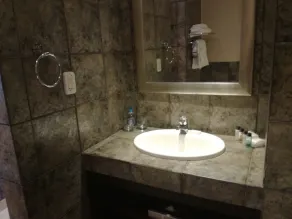 Southern Sun Katherine Street - Bathroom