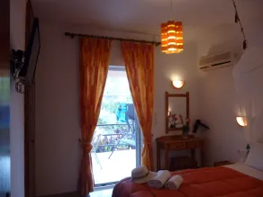 Kostas Apartments & studios - Zimmer