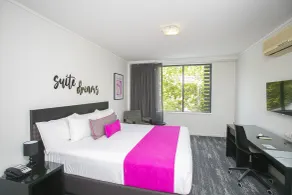 East Perth Suites Hotel - Room