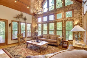 White River Access & Views: Retreat w/ Shared Dock - Innenbereich