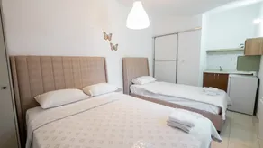 Huzur Pansiyon ve Cay Bahcesi - Rom