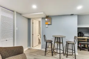 Apt w/ Pool & Hot Tub - Near NYC & Airport! - Interior