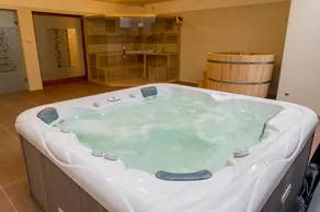 BH Kristály - Pool