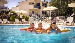 Aminess Vival Port9 Residence  - Piscina