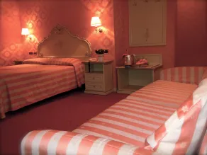 Hotel Lux - Room