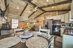 Modern Cabin w/ Fire Pit < 3 Mi to Trails! - Innenbereich
