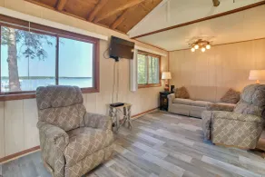 Indian River Fall Escape: Fire Pit & Lake Views - Innenbereich