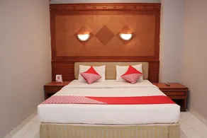 Mona Plaza Hotel - Chambre