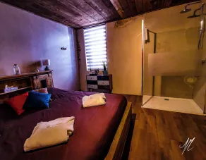 LA GRANGE DES FRANGINES - Chambre