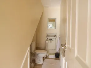 25 Resbury Close - Bathroom