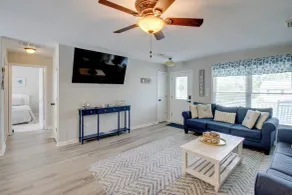 Charming Somers Point House w/ Private Pool! - Innvendig