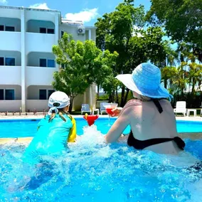 Tropical Casa Laguna - Pool