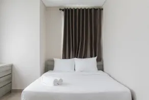 Comfy and Stylish Studio Apartment at B Residence - Room