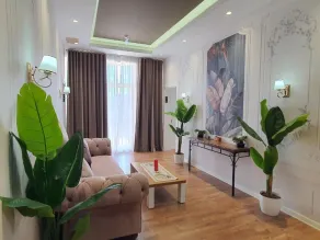 HEIRESS Hotel - Lobby sitting area