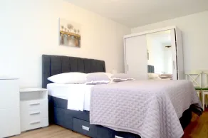 Kinderfreundliches charmantes Apartment mit Grill und Terrasse | Naturblick - Zimmer