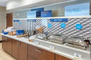 Holiday Inn Express Hotel & Suites Cincinnati-Blue Ash by IHG - Restaurante