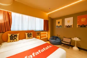 Super Time Trendy Design Hotel Guangzhou Beijing Road Pedestrian Street Dafo Temple Branch - Habitación