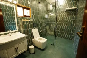 Brown Town Resort & Spa - Bathroom