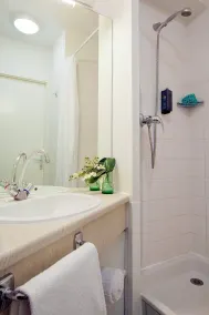 Séjours & Affaires Poitiers Lamartine - Chambre