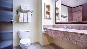 Best Western Plus Royal Mountain Inn & Suites - Bagno