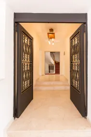 Baskent Konukevi - Interior entrance