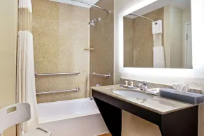 La Quinta by Wyndham Garland Harbor Point - Salle de bain