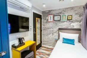 Oliver Plaza Hotel - Chambre