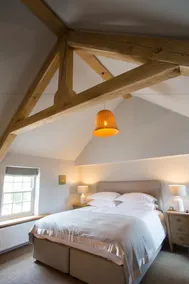 The Pointer - Room