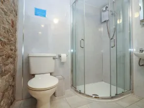 The Cottage - Bathroom
