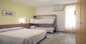 Hotel Ester Safer - Habitación