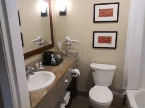 Comfort Inn & Suites Ventura Beach - Salle de bain